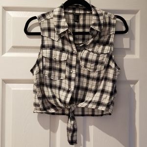 Forever 21 Plaid crop top shirt